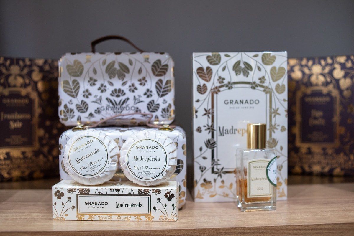 Kit da Granado com sabonetes e perfume, em caixa de presente